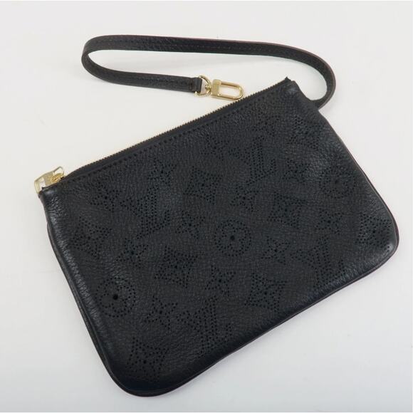 💎✨STUNNING✨💎AUTHENTIC Louis Vuitton Monogram Mahina Selene PM Shoulder Bag - Picture 14 of 15